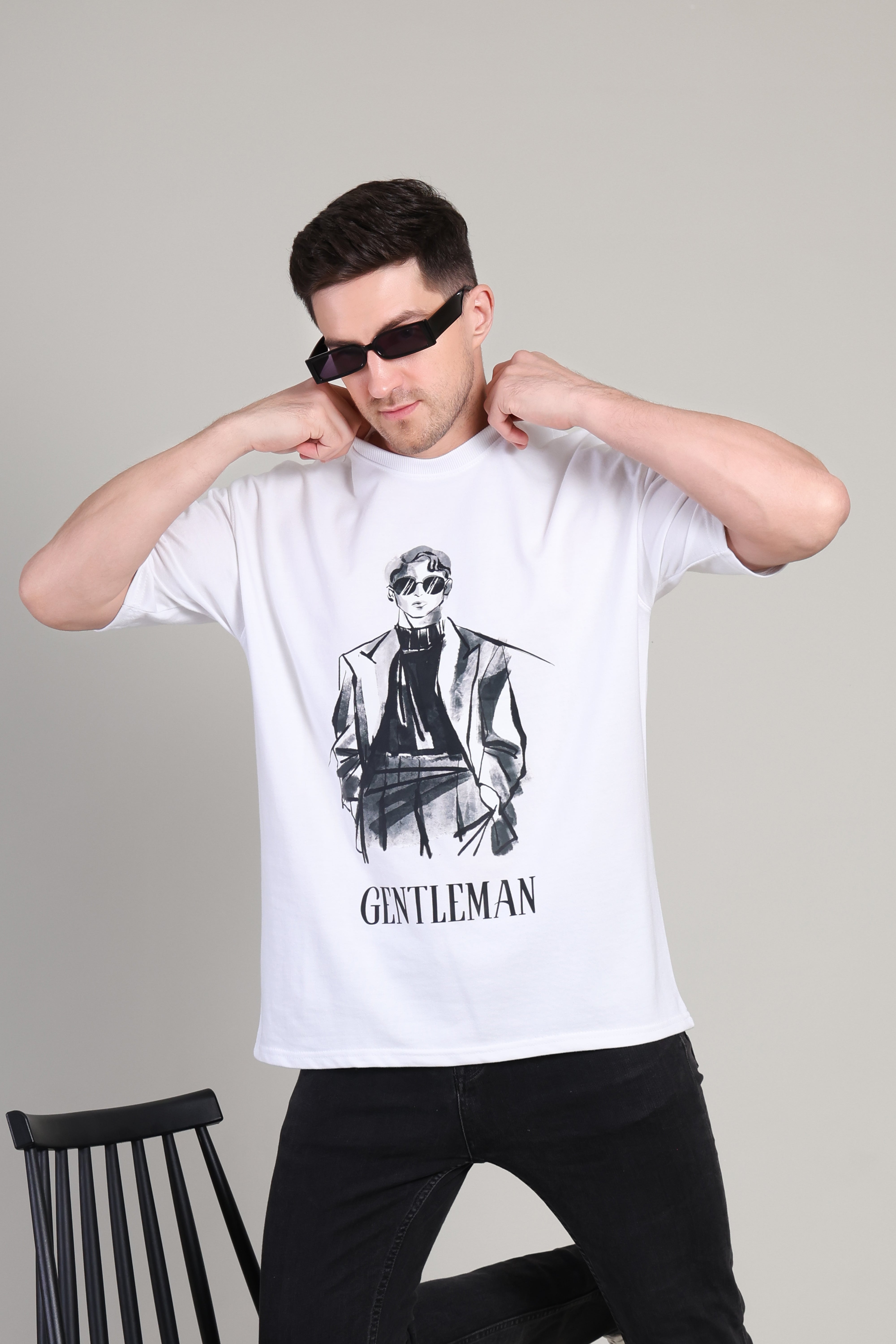 Oversized T Shirt - Gentleman White